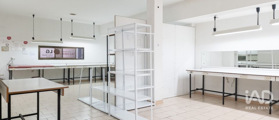 Botiga / Local comercial de 167 m² a Gijón (33204)