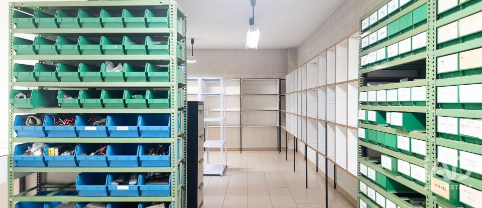 Botiga / Local comercial de 167 m² a Gijón (33204)