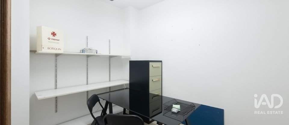 Botiga / Local comercial de 167 m² a Gijón (33204)