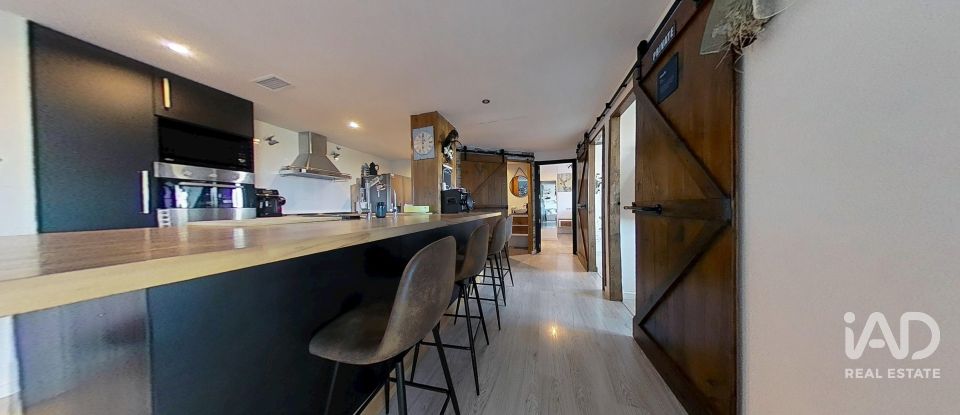 Apartment 3 bedrooms of 135 m² in Dolores (03150)