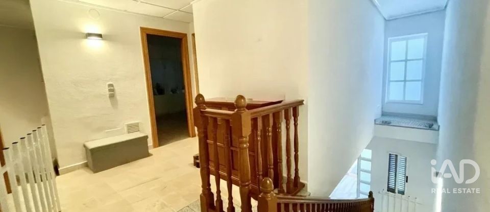 Casa 4 habitaciones de 289 m² en Llano de Brujas (30161)