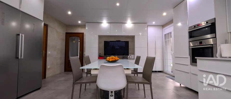 Casa senyorial 3 habitacions de 317 m² a Girona (17003)