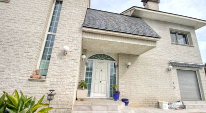 Mansion 3 bedrooms of 317 m² in Girona (17003)