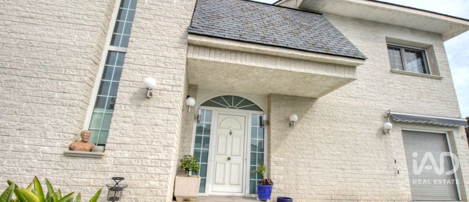 Casa senyorial 3 habitacions de 317 m² a Girona (17003)