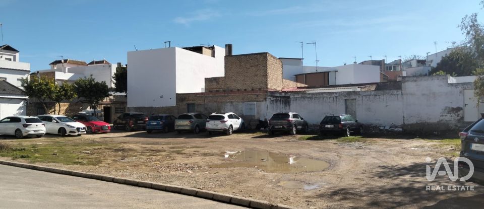 Terreno urbano de 736 m² en El Cuervo (41749)