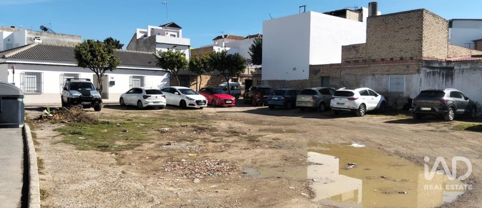 Terreno urbano de 736 m² en El Cuervo (41749)