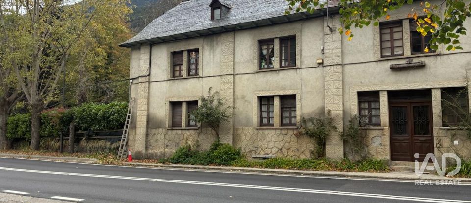 Edificio de 873 m² en Aubert (25537)