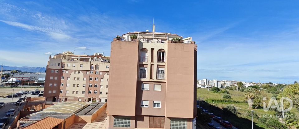 Pis 3 habitacions de 85 m² a Dénia (03700)