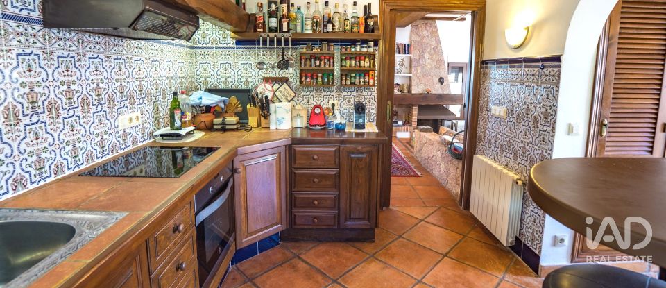 Chalet 4 habitaciones de 350 m² en Pego (03780)