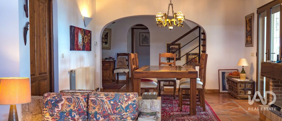 Chalet 4 habitaciones de 350 m² en Pego (03780)