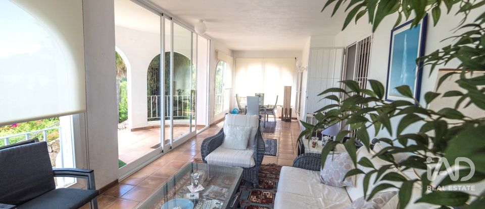 Chalet 4 habitaciones de 350 m² en Pego (03780)