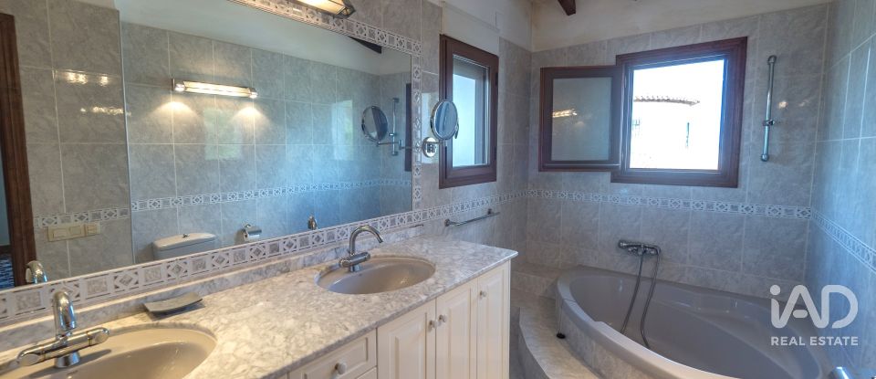 Chalet 4 habitaciones de 350 m² en Pego (03780)