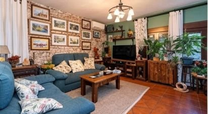 House 7 bedrooms of 351 m² in Villalbilla (28810)