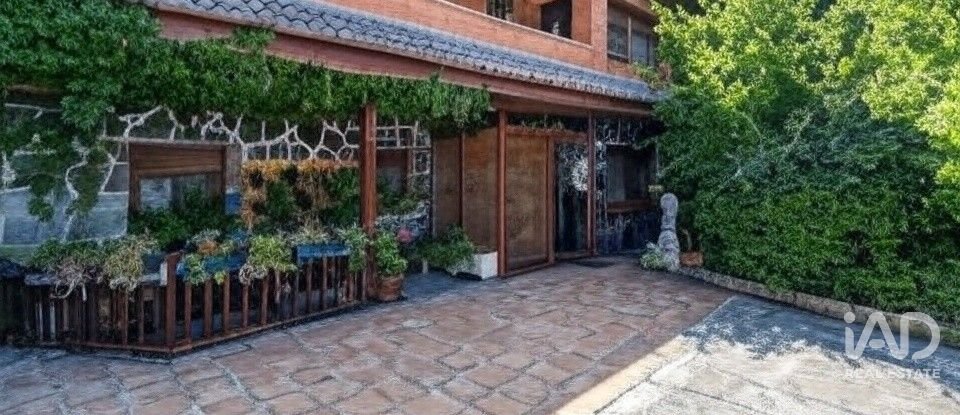 Casa 7 habitaciones de 351 m² en Villalbilla (28810)