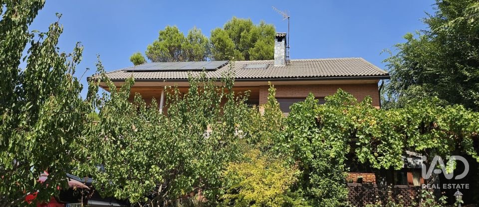 Casa 7 habitaciones de 351 m² en Villalbilla (28810)