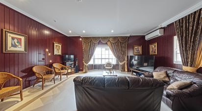 Casa 4 habitaciones de 391 m² en Chiclana de la Frontera (11130)