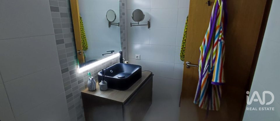 Apartment 2 bedrooms of 100 m² in León (24008)