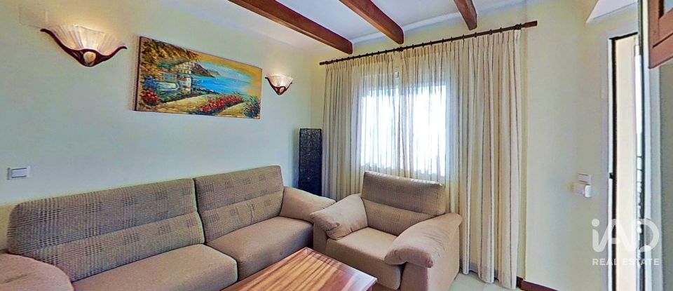 Piso 3 habitaciones de 107 m² en Torrevieja (03183)