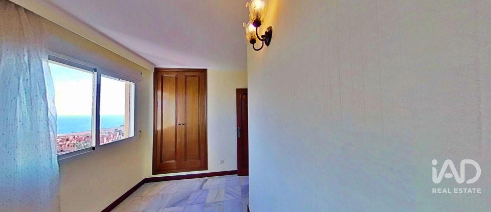 Piso 3 habitaciones de 107 m² en Torrevieja (03183)