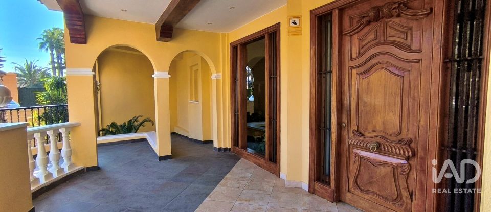 Piso 3 habitaciones de 107 m² en Torrevieja (03183)