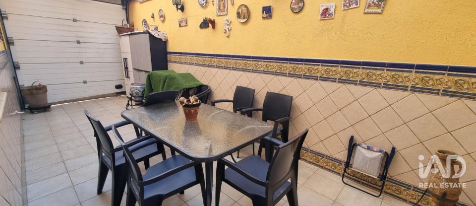 Casa 4 habitacions de 131 m² a Les Roquetes (08812)