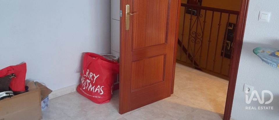 Casa 3 habitaciones de 96 m² en Lepe (21440)