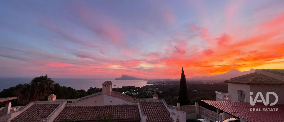 Lodge 4 bedrooms of 146 m² in Altea (03590)