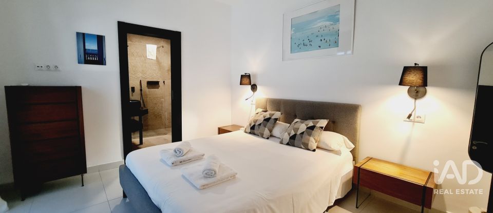 Casa de pueblo 4 habitaciones de 260 m² en Estepona (29680)