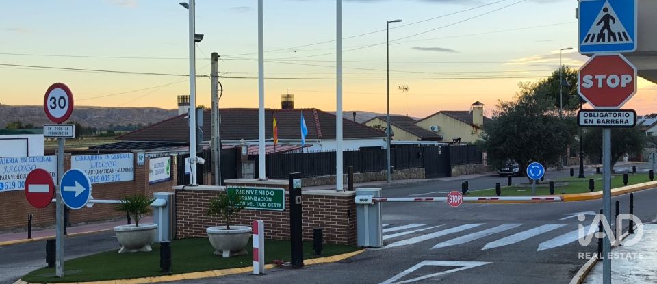 Habitatge unifamiliar  5 habitacions de 225 m² a Colmenar de Oreja (28380)