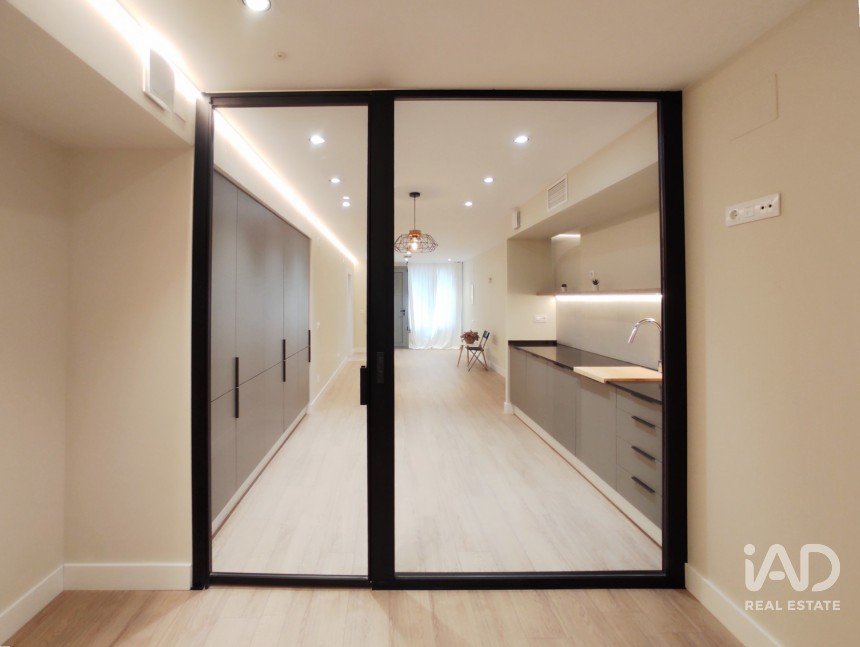 Boutique/Local commercial de 60 m² à Barcelona (08006)