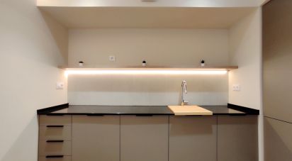 Shop / premises commercial of 67 m² in Barcelona (08006)