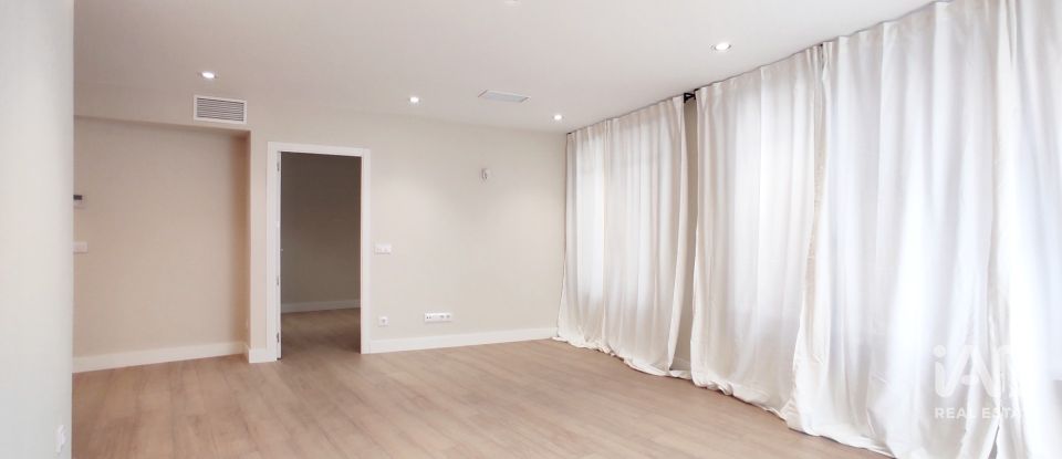 Boutique/Local commercial de 67 m² à Barcelona (08006)