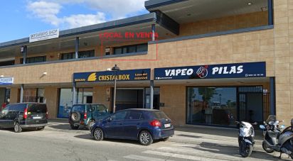 Shop / premises commercial of 103 m² in Pilas (41840)