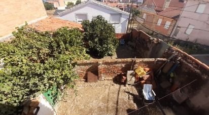 House 3 bedrooms of 150 m² in La Bañeza (24750)