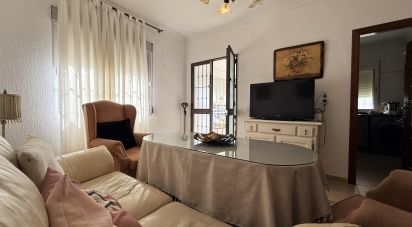 Pis 3 habitacions de 108 m² a La Antilla (21449)