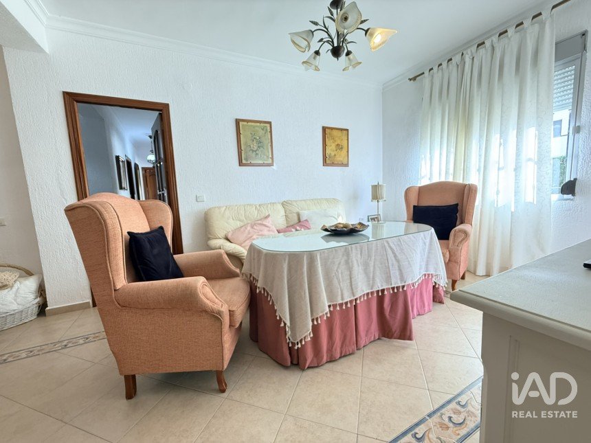 Pis 3 habitacions de 108 m² a La Antilla (21449)