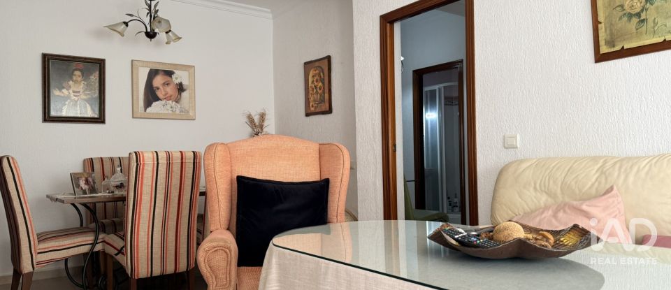 Pis 3 habitacions de 108 m² a La Antilla (21449)