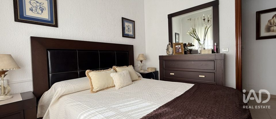 Pis 3 habitacions de 108 m² a La Antilla (21449)