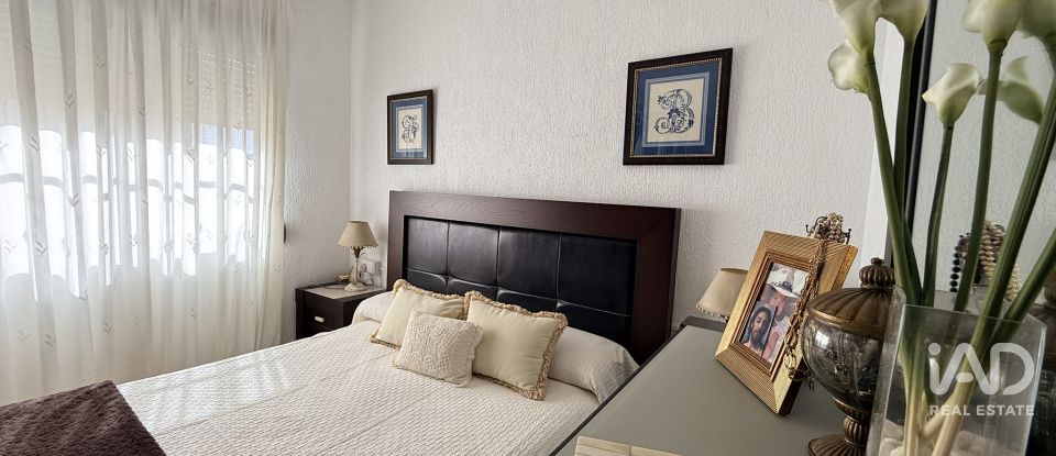 Pis 3 habitacions de 108 m² a La Antilla (21449)