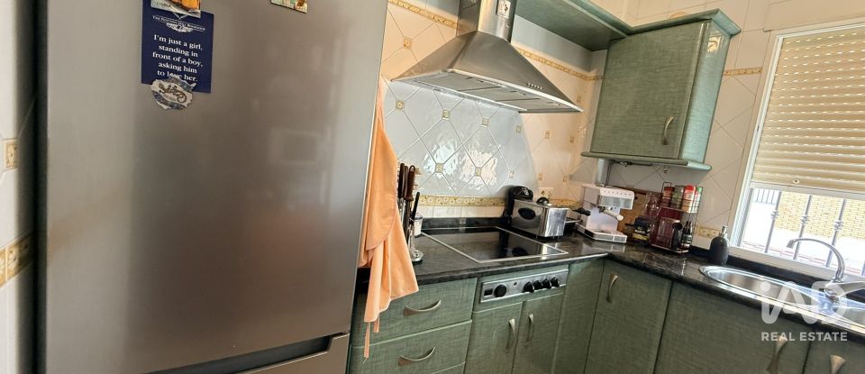 Pis 3 habitacions de 108 m² a La Antilla (21449)