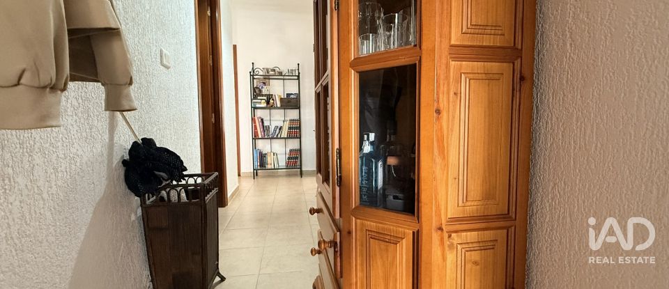 Pis 3 habitacions de 108 m² a La Antilla (21449)