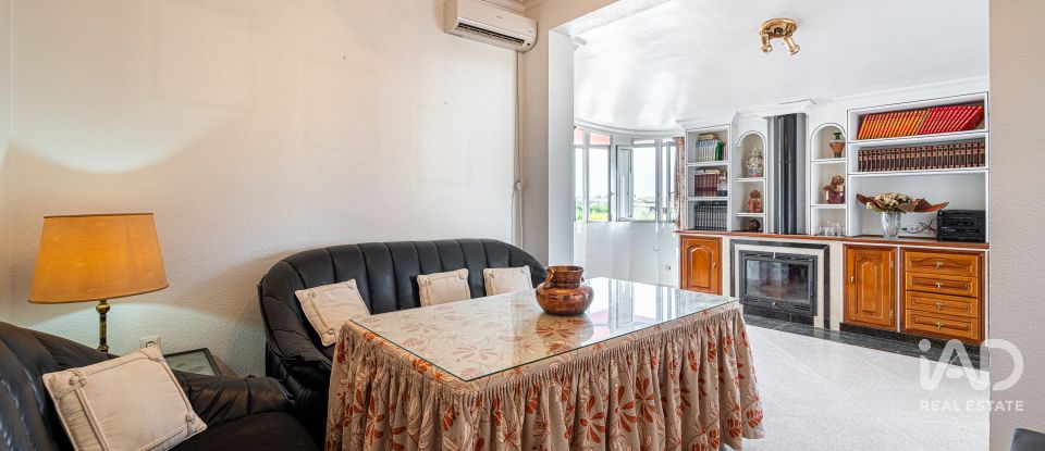 Chalet 0 habitaciones de 298 m² en Rociana del Condado (21720)