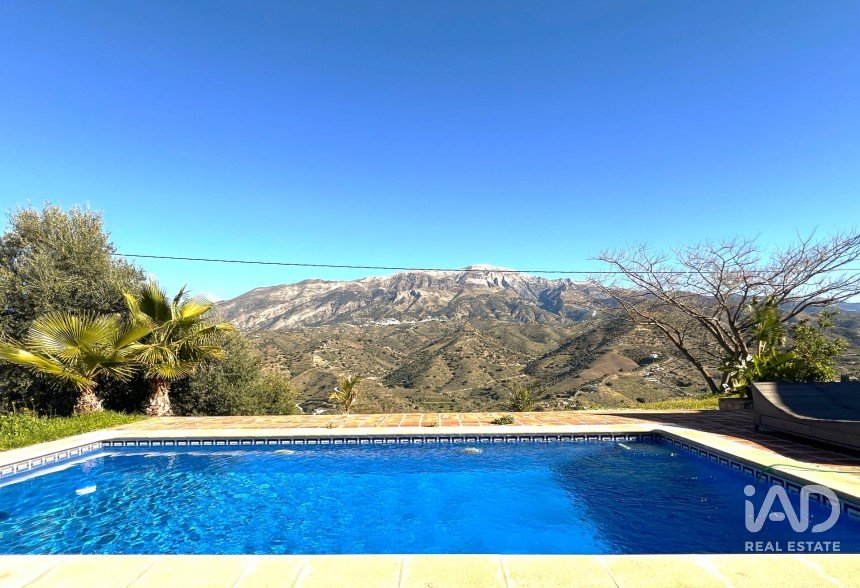 Casa 3 habitacions de 128 m² a Canillas de Aceituno (29716)