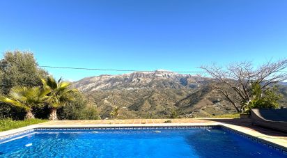 Maison 3 chambres de 128 m² à Canillas de Aceituno (29716)