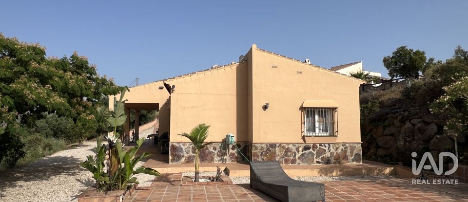 Casa 3 habitacions de 128 m² a Canillas de Aceituno (29716)