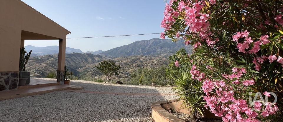 Casa 3 habitacions de 128 m² a Canillas de Aceituno (29716)