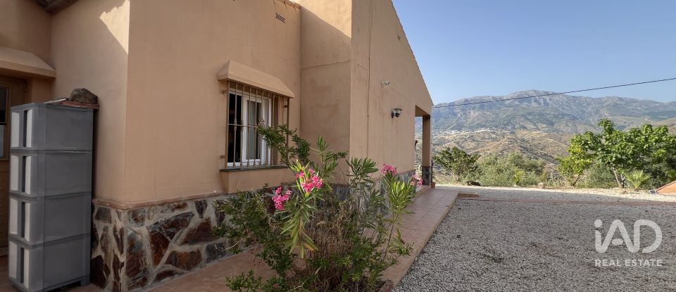 Casa 3 habitacions de 128 m² a Canillas de Aceituno (29716)