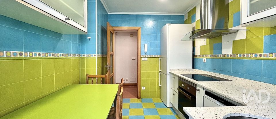 Piso 4 habitaciones de 90 m² en Fene (15500)