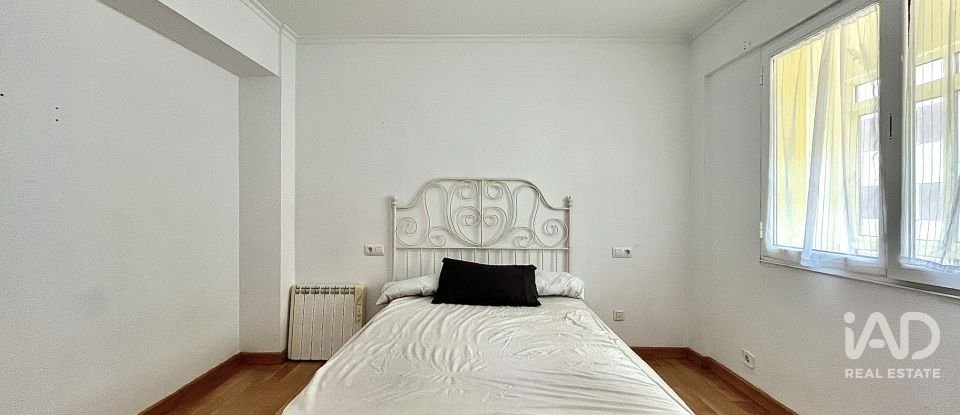 Piso 4 habitaciones de 90 m² en Fene (15500)