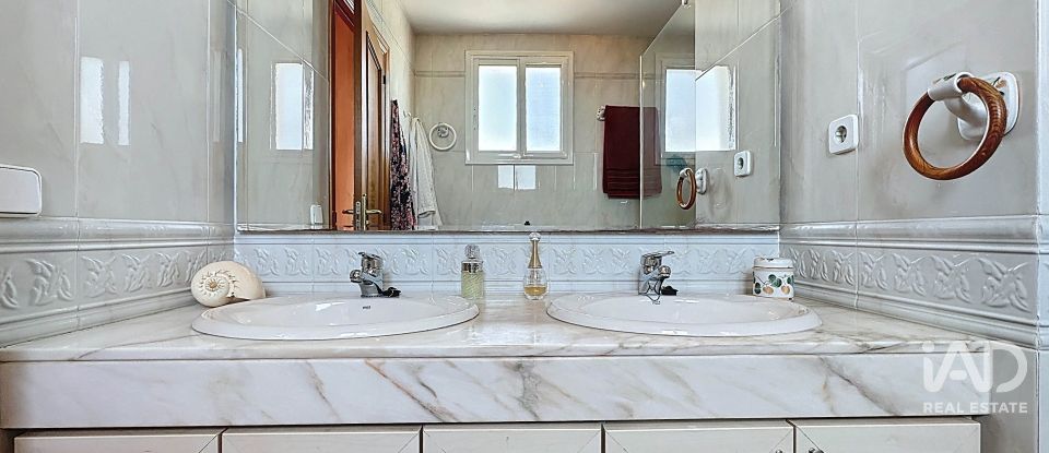 Casa 5 habitaciones de 230 m² en Sant Pere de Ribes (08810)